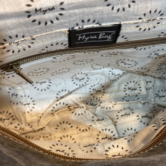 ****PRICE DROP****  NWT MYRA MESSENGER BAG - Picture 6 of 10